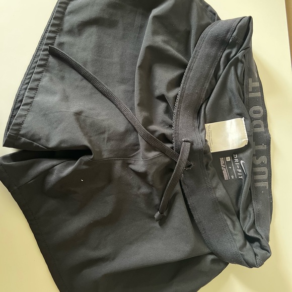 Nike womens DRI-FIT running shorts - Picture 2 of 5